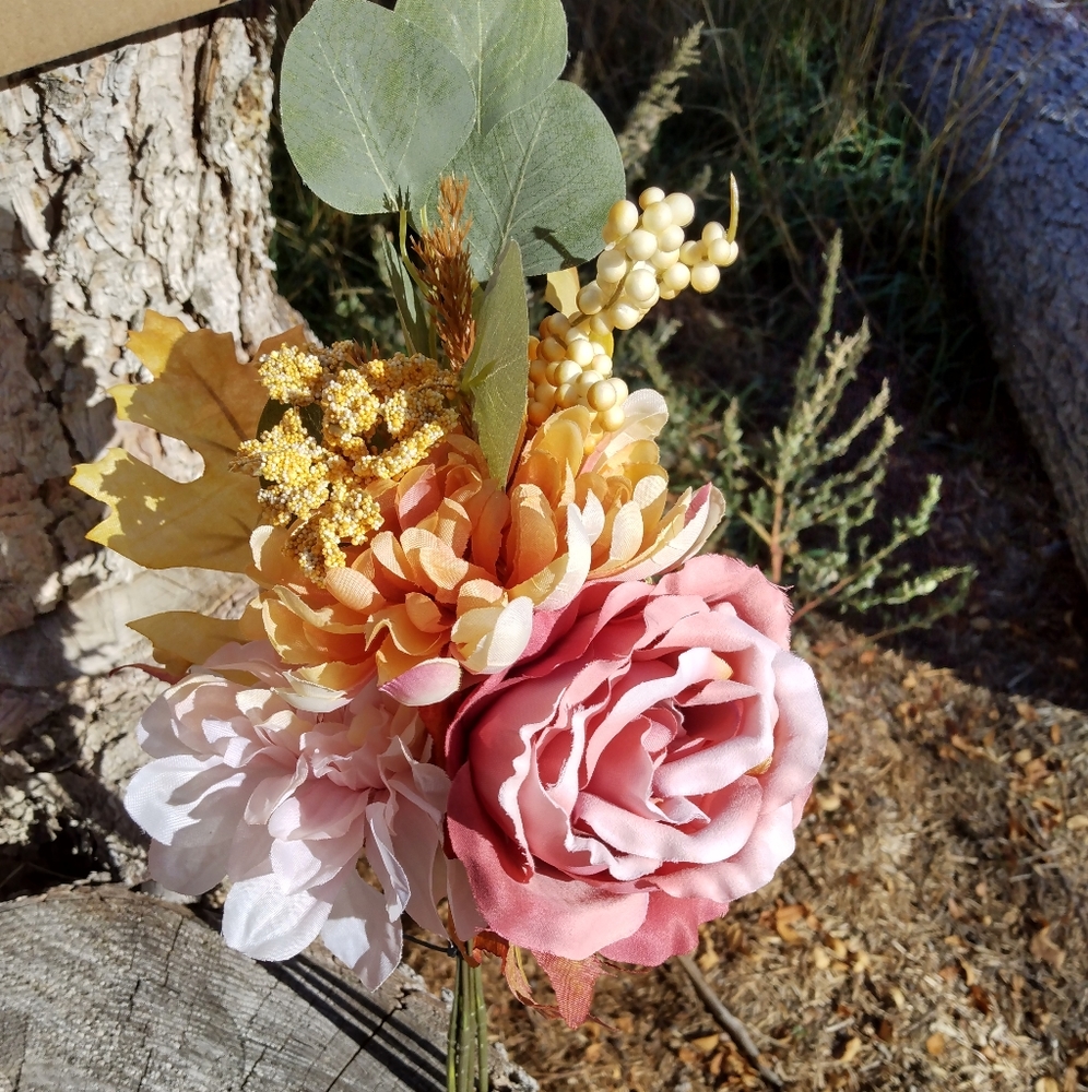 Flower decor - Picture 3 of 5